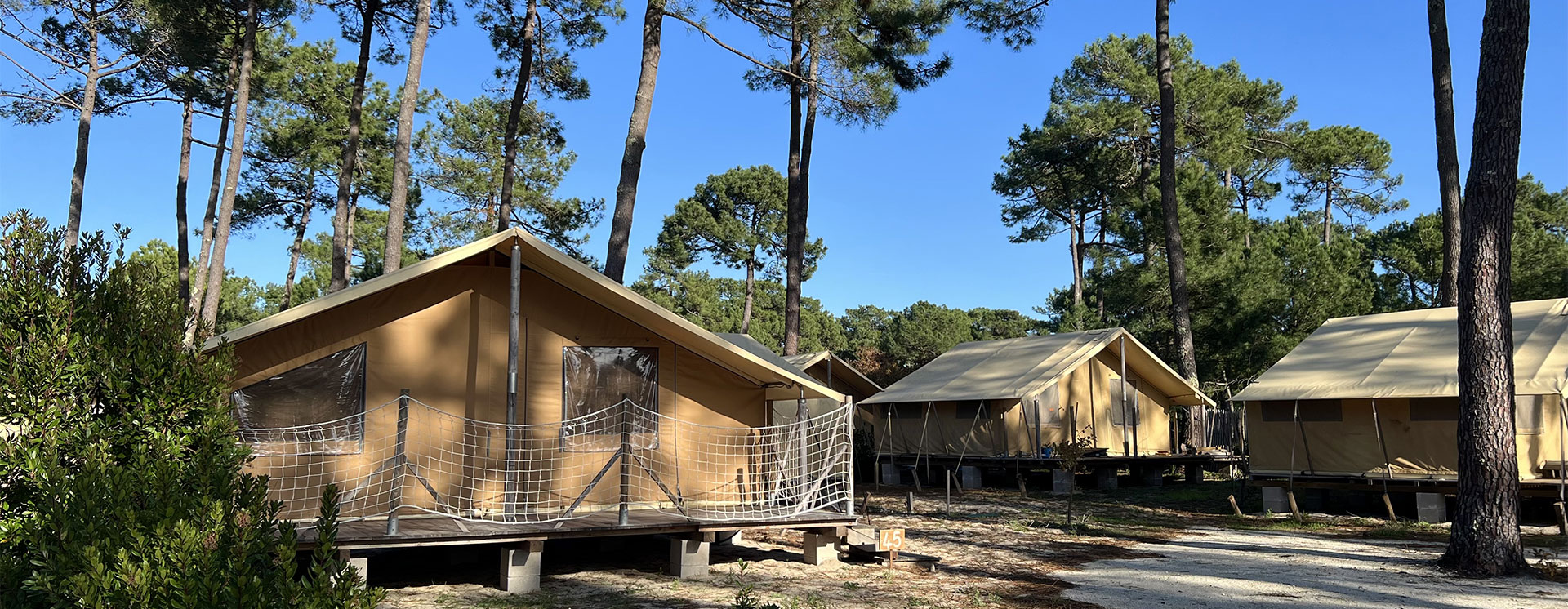 Location vacances en tentes lodges en Gironde : des séjours nature et authentiques, au camping Montacabana à Montalivet